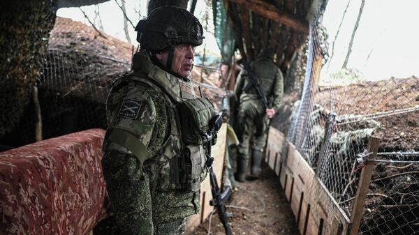 Hoạt động tác chiến của kíp pháo “Giatsint-B” trên khu vực mặt trận Kupiansk - Sputnik Việt Nam