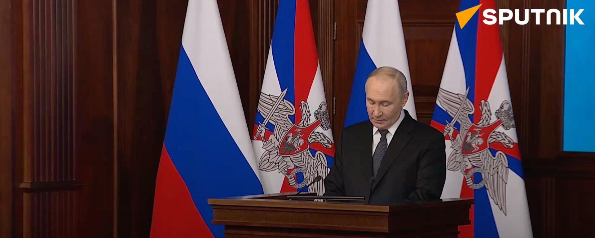 Tổng thống Putin: Lực lượng vũ trang Nga đã giải phóng hơn 300 khu dân cư trong năm 2025 - Sputnik Việt Nam, 1920, 17.12.2025