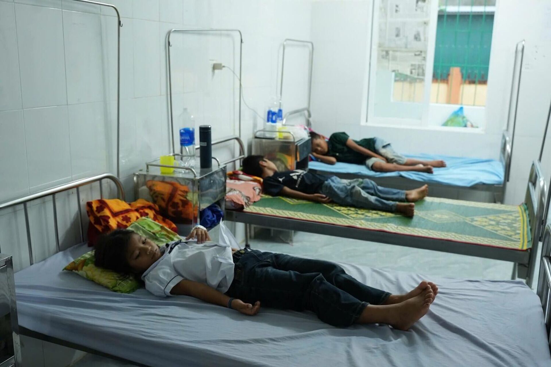 Các học sinh phải nhập viện điều trị. - Sputnik Việt Nam, 1920, 17.12.2025