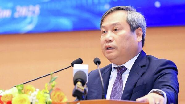 Председатель Народного комитета Ханоя Ву Дай Тханг произносит заключительную речь, Вьетнам - Sputnik Việt Nam