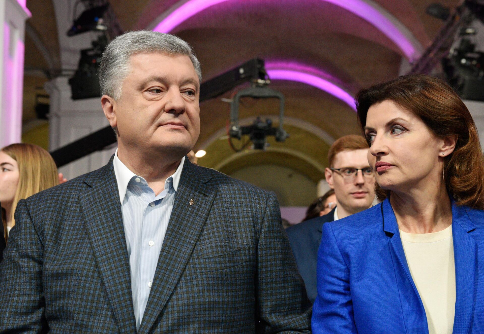 Petro Poroshenko cùng vợ - Sputnik Việt Nam, 1920, 18.12.2025