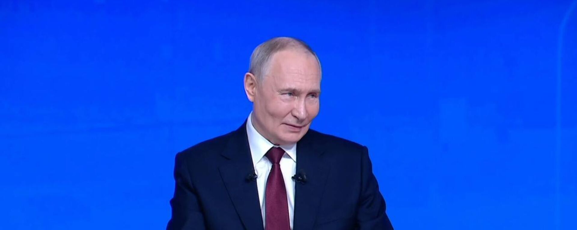 Ông Putin: Phương Tây tiếp tục đẩy căng thẳng leo thang khi nói về việc chuẩn bị chiến tranh với LB Nga - Sputnik Việt Nam, 1920, 19.12.2025