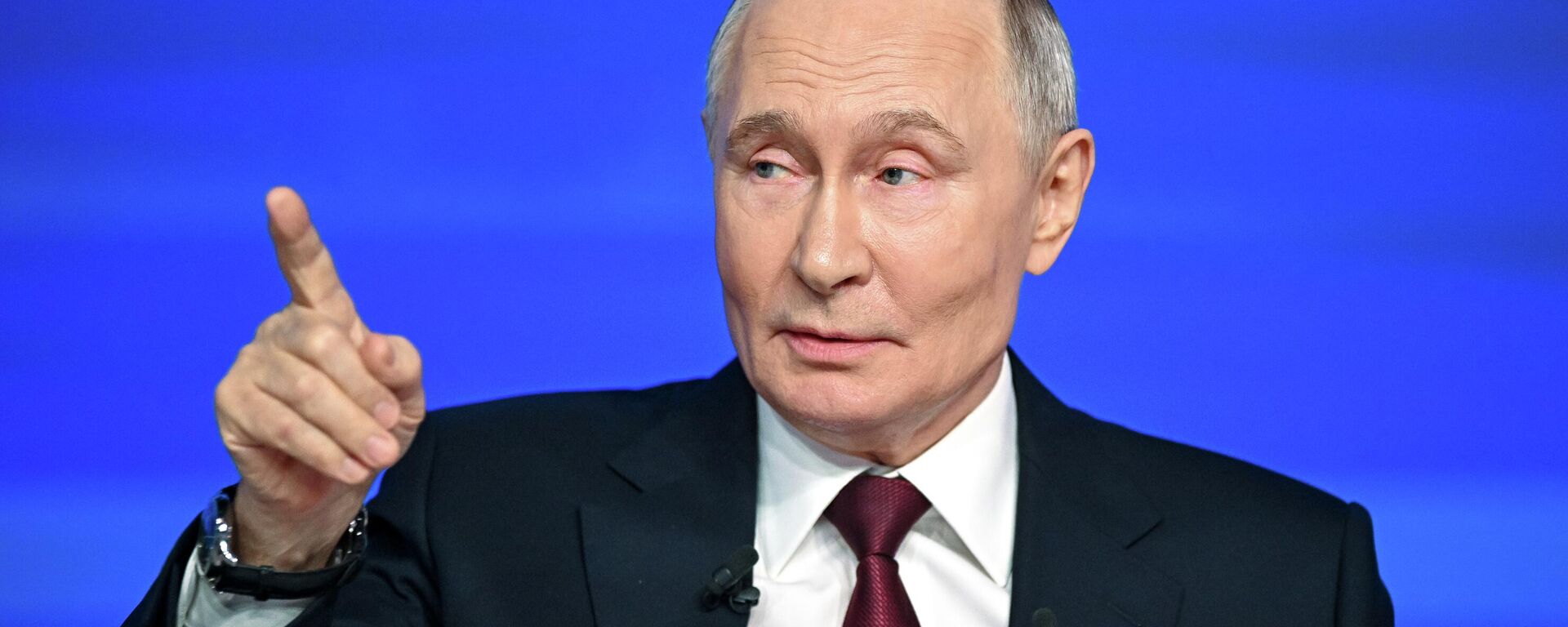Tổng kết năm cùng Vladimir Putin 2025 - Sputnik Việt Nam, 1920, 19.12.2025