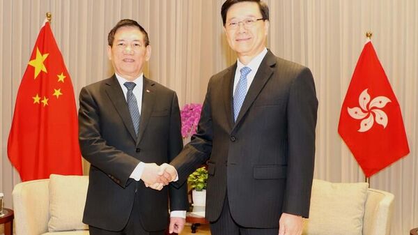Phó Thủ tướng Hồ Đức Phớc và Trưởng đặc khu Hong Kong Lý Gia Siêu - Sputnik Việt Nam
