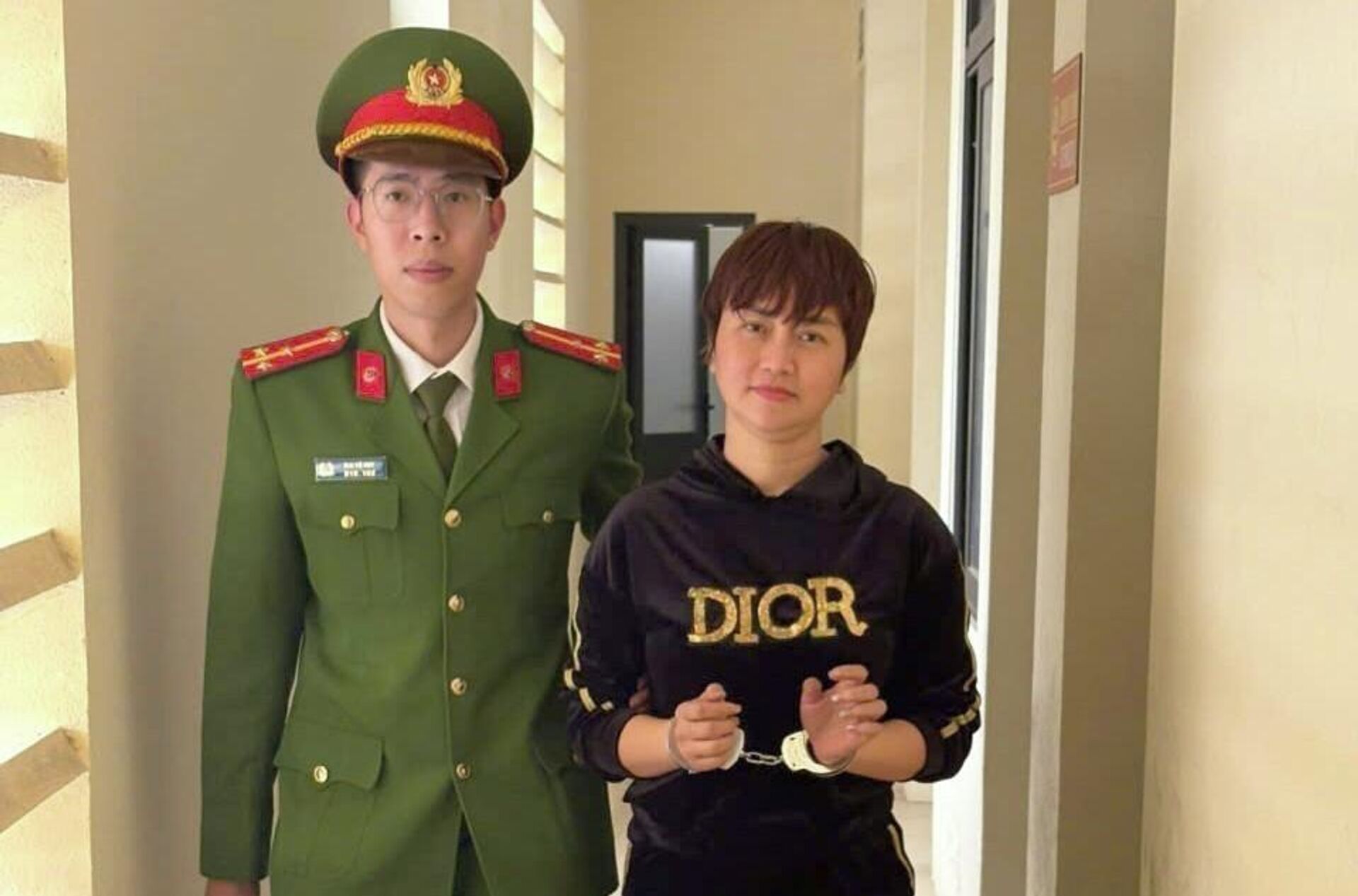 Hiện Cơ quan Cảnh sát điều tra Công an tỉnh Thanh Hóa tạm giữ hình sự đối với Trần Thị Thập và Nguyễn Thị Thu - Sputnik Việt Nam, 1920, 21.12.2025