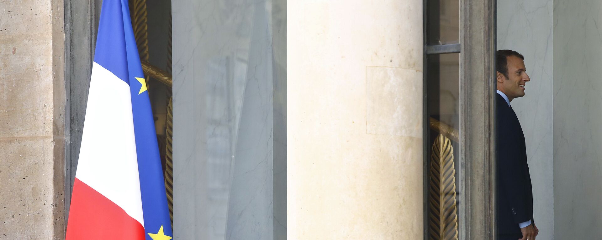 Emmanuel Macron - Sputnik Việt Nam, 1920, 22.12.2025