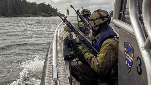 Cuộc tập trận chuẩn bị của Hải quân Phần Lan cho cuộc tập trận Freezing Winds 25  - Sputnik Việt Nam