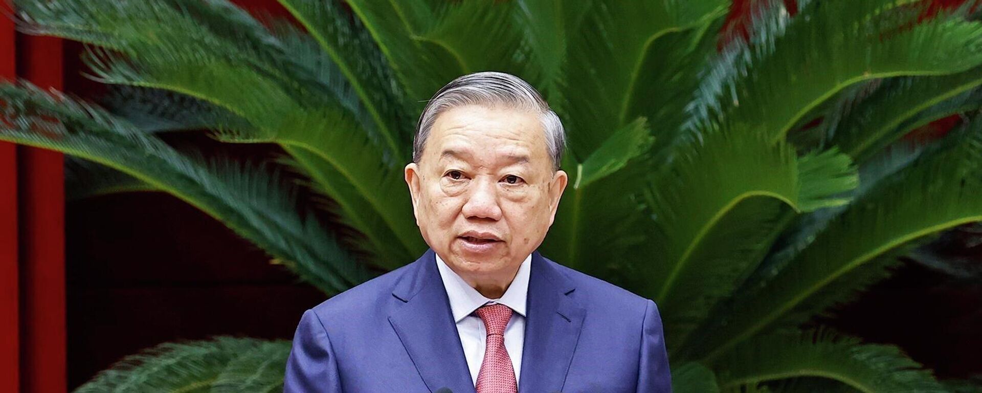 Tổng Bí thư Tô Lâm phát biểu khai mạc Hội nghị lần thứ 15 Ban Chấp hành Trung ương Đảng khóa XIII Tổng Bí thư Tô Lâm phát biểu khai mạc Hội nghị lần thứ 15 Ban Chấp hành Trung ương Đảng khóa XIII - Sputnik Việt Nam, 1920, 26.12.2025