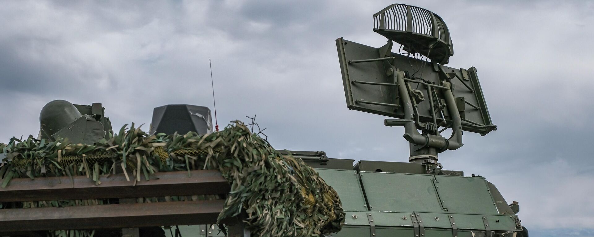 Nhiệm vụ chiến đấu của kíp vận hành hệ thống phòng không Tor-M2  - Sputnik Việt Nam, 1920, 25.12.2025