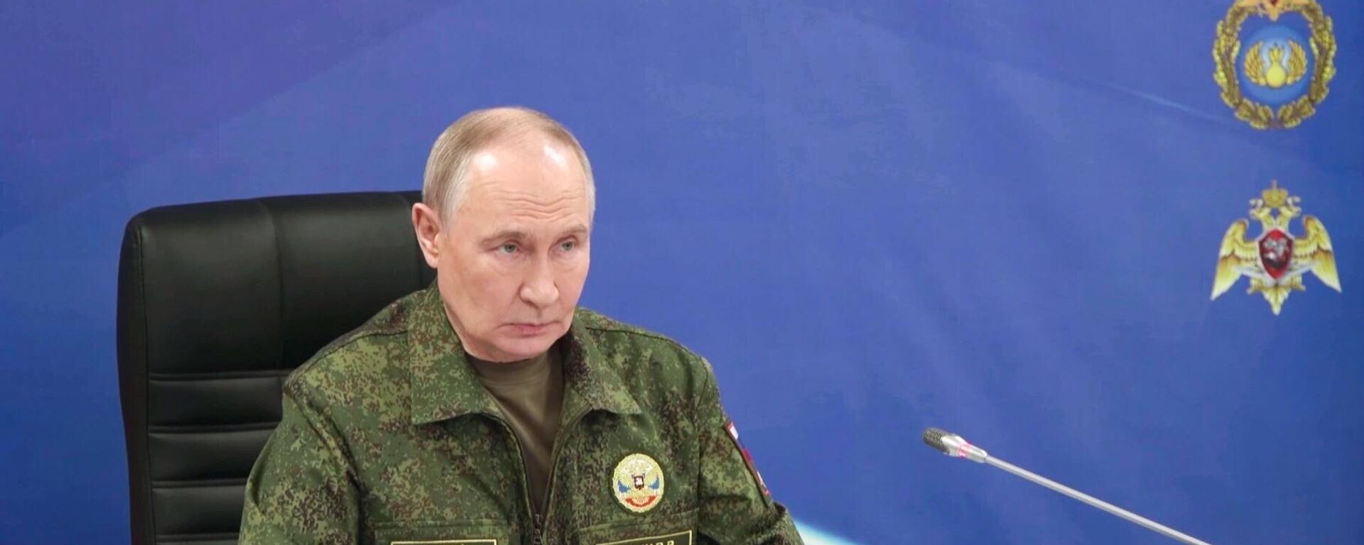 Tổng thống Putin được báo cáo về việc giải phóng Dimitrov và Huliaipole Tổng thống Putin được báo cáo về việc giải phóng Dimitrov và Huliaipole - Sputnik Việt Nam, 1920, 28.12.2025