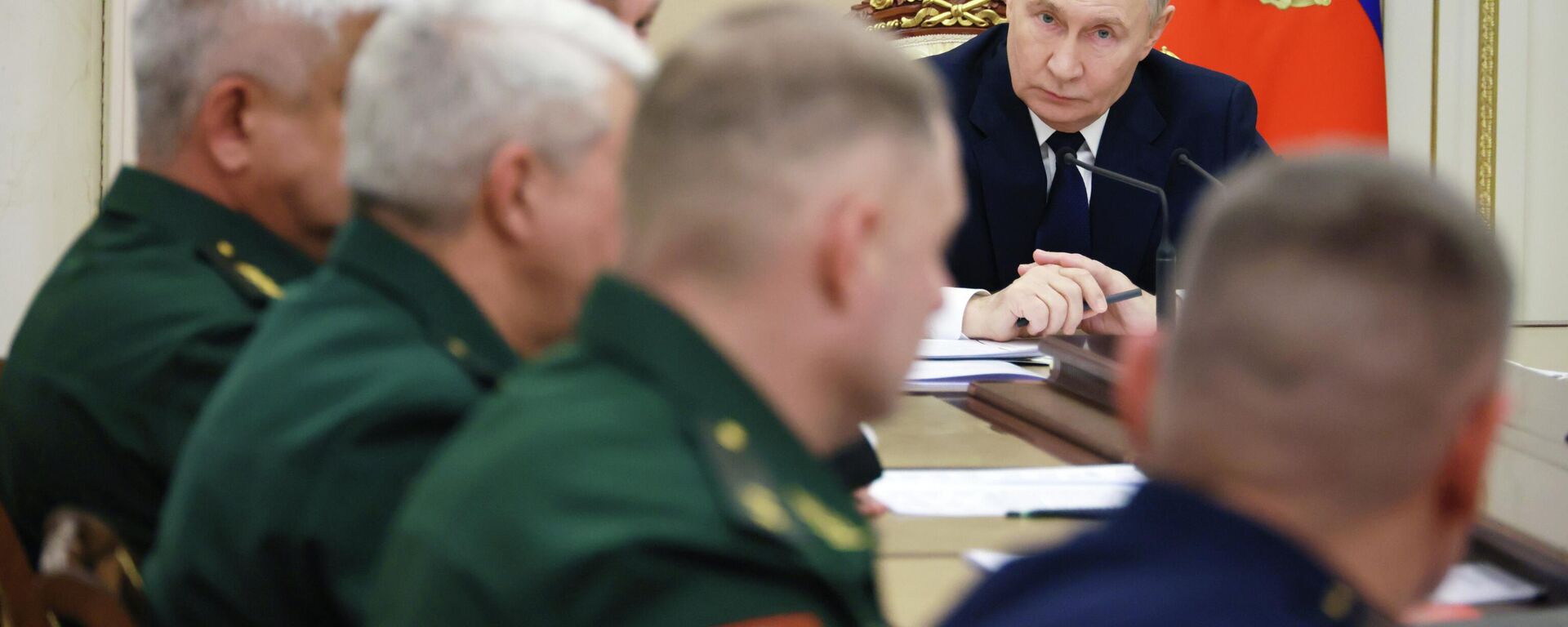 Tổng thống Putin triệu tập cuộc họp về tình hình tại khu vực chiến dịch quân sự đặc biệt - Sputnik Việt Nam, 1920, 29.12.2025