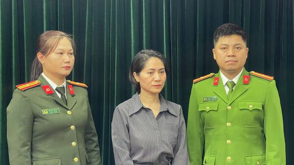 Hà Nội: Bắt tạm giam Giám đốc công ty tổ chức chương trình Về đây bốn cánh chim trời - Sputnik Việt Nam