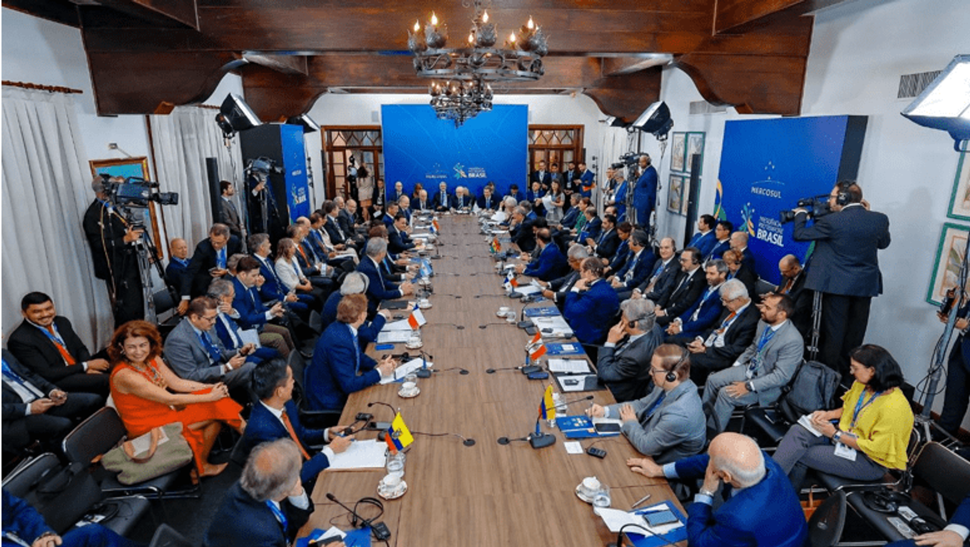 Hội nghị Thượng định lần thứ 67 của Mercosur diễn ra tại thành phố Foz de Iguazu, Brazil - Sputnik Việt Nam, 1920, 01.01.2026