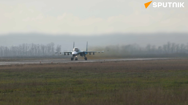 Phi hành đoàn máy bay Su-34 đã tấn công một điểm triển khai tạm thời của Lực lượng vũ trang Ukraina tại khu vực Chiến dịch quân sự đặc biệt - Sputnik Việt Nam