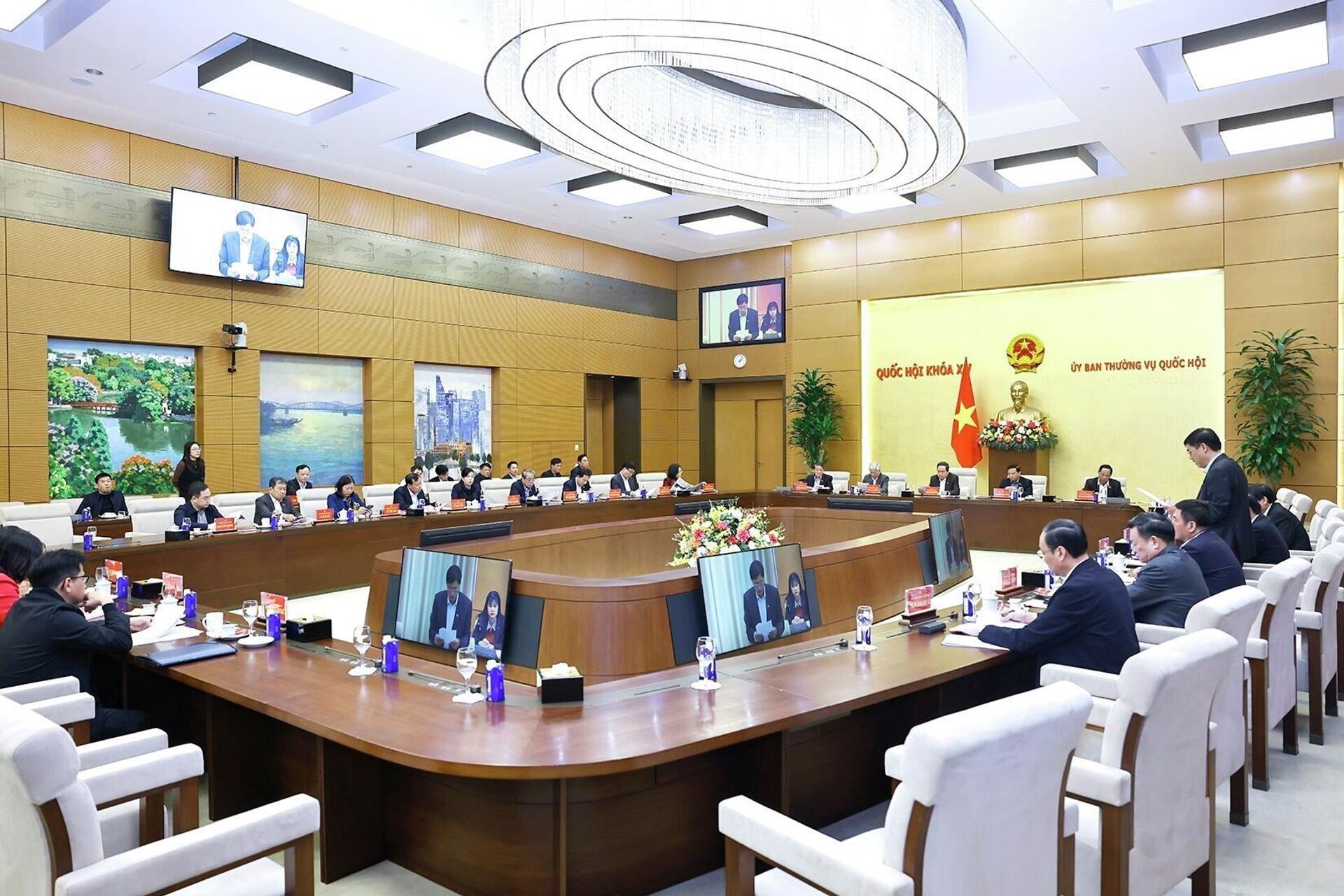 Chủ tịch Quốc hội Trần Thanh Mẫn chủ trì Hội nghị Ban Thường vụ Đảng uỷ Quốc hội và Uỷ ban TVQH - Sputnik Việt Nam, 1920, 08.01.2026