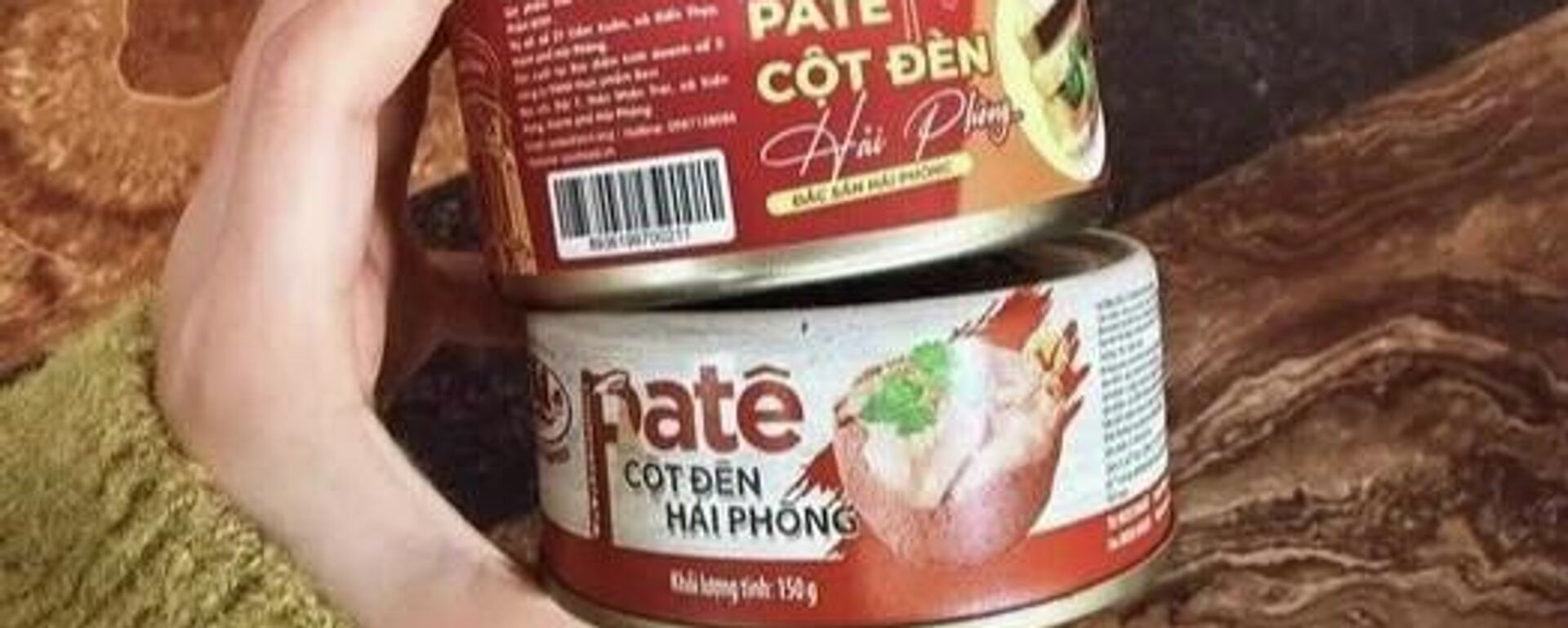 Những hộp pate cột đèn Hải Phòng của Công ty Cổ phần Đồ hộp Hạ Long (Halong Canfoco) chưa kịp sử dụng tại gia đình Kim Mai - Sputnik Việt Nam, 1920, 12.01.2026