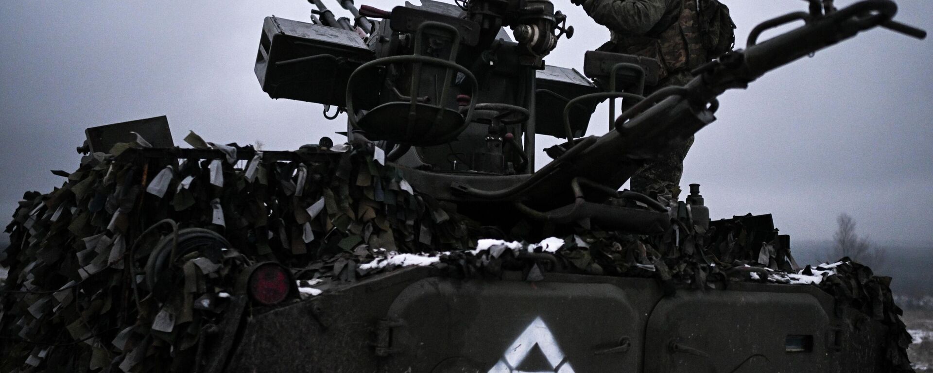 Một đài quan sát trên không của Lữ đoàn Bộ binh Cơ giới 169 Nga tại hướng Krasnyi Lyman trong chiến dịch quân sự đặc biệt. - Sputnik Việt Nam, 1920, 09.01.2026