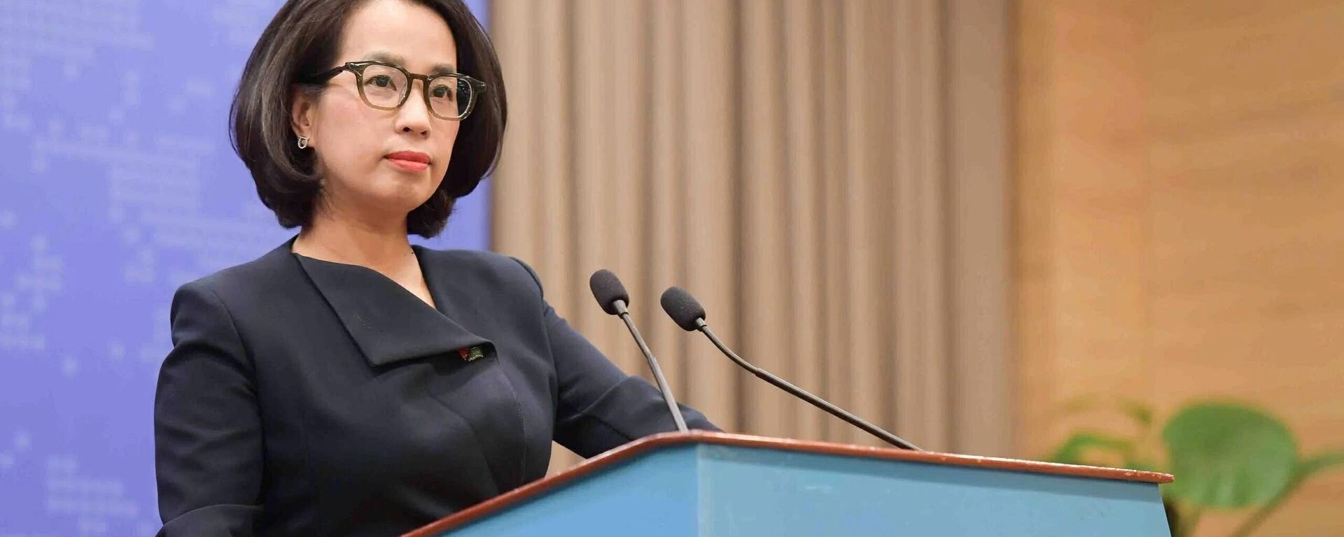 Người phát ngôn Bộ Ngoại giao Phạm Thu Hằng nhấn mạnh, Việt Nam kiên quyết phản đối việc Trung Quốc khai trương trung tâm thương mại tại Hoàng Sa - Sputnik Việt Nam, 1920, 22.02.2026