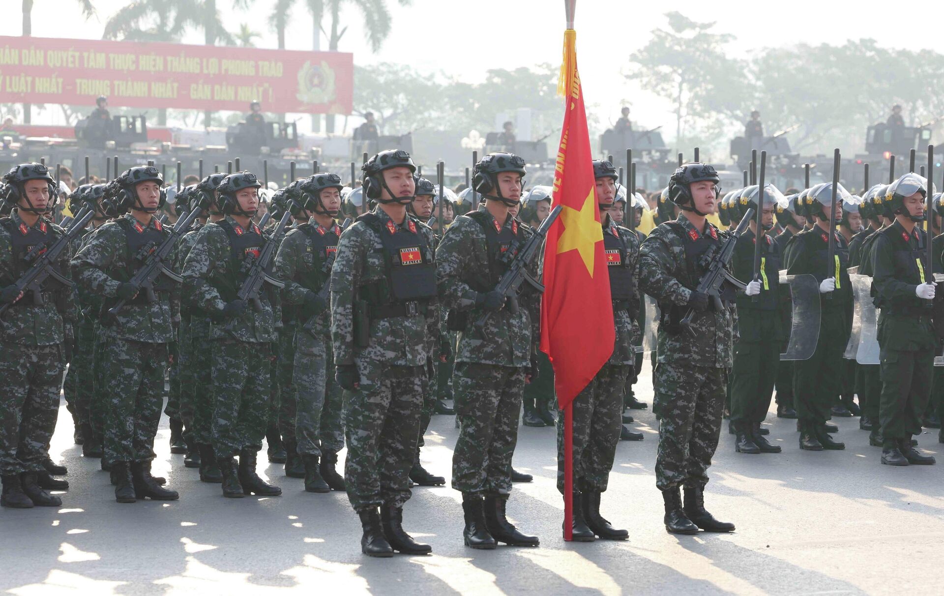 Thường trực Ban Bí thư dự Lễ xuất quân bảo đảm an ninh, trật tự Đại hội XIV của Đảng - Sputnik Việt Nam, 1920, 10.01.2026