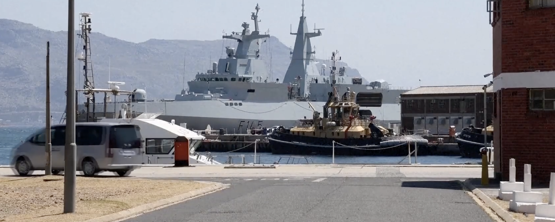 Ý chí vì Hòa bình 2026: Trung Quốc, Nga và các đối tác BRICS khởi động tập trận hải quân tại Nam Phi - Sputnik Việt Nam, 1920, 13.01.2026