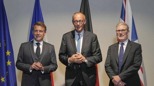  Thủ tướng Đức Merz, Tổng thống Pháp Macron và Thủ tướng Anh  Starmer - Sputnik Việt Nam