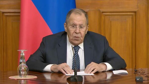 Ngoại trưởng Nga gọi lời hứa của ông Macron liên lạc với Tổng thống Putin là chiêu trò PR - Sputnik Việt Nam