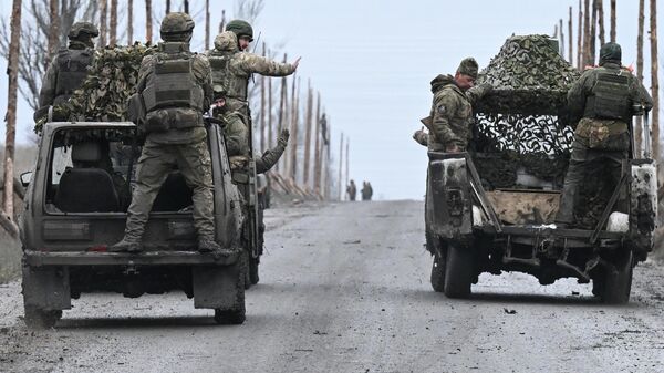 Đường theo hướng Krasnoarmeysk thuộc chiến dịch quân sự đặc biệt - Sputnik Việt Nam