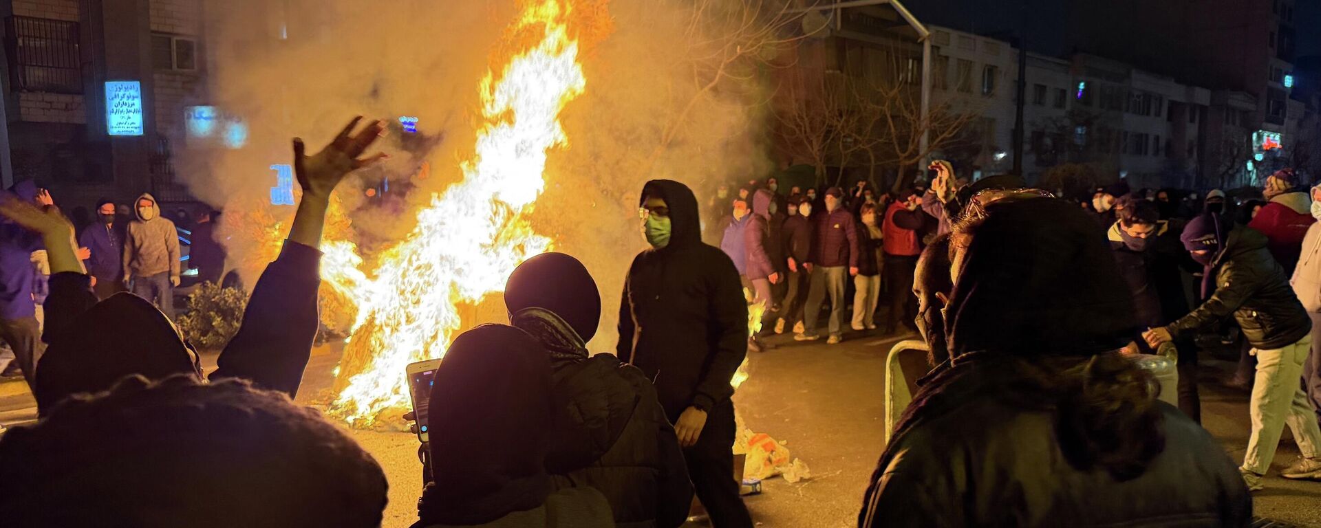 Cuộc biểu tình chống chính phủ ở Tehran, Iran - Sputnik Việt Nam, 1920, 19.01.2026