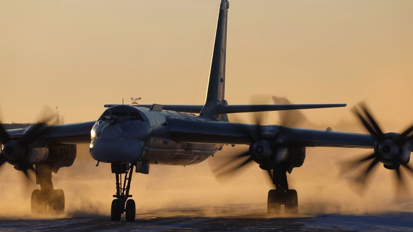 Các máy bay ném bom chiến lược Tu-95MS của Nga đã thực hiện chuyến bay trên vùng biển trung lập của Biển Nhật Bản - Sputnik Việt Nam