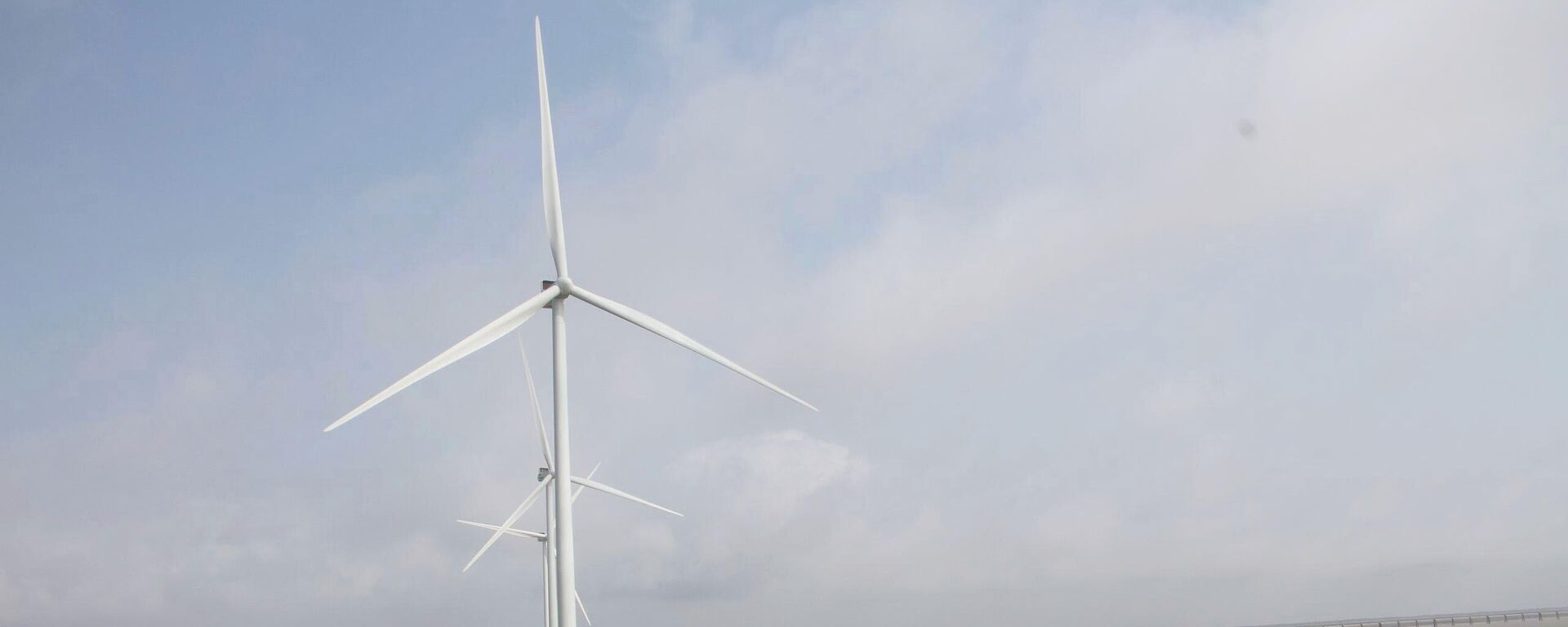 Các máy điện gió trên địa bàn tỉnh Cà Mau vận hành với tổng công suất 1.610,2MW/năm - Sputnik Việt Nam, 1920, 23.01.2026