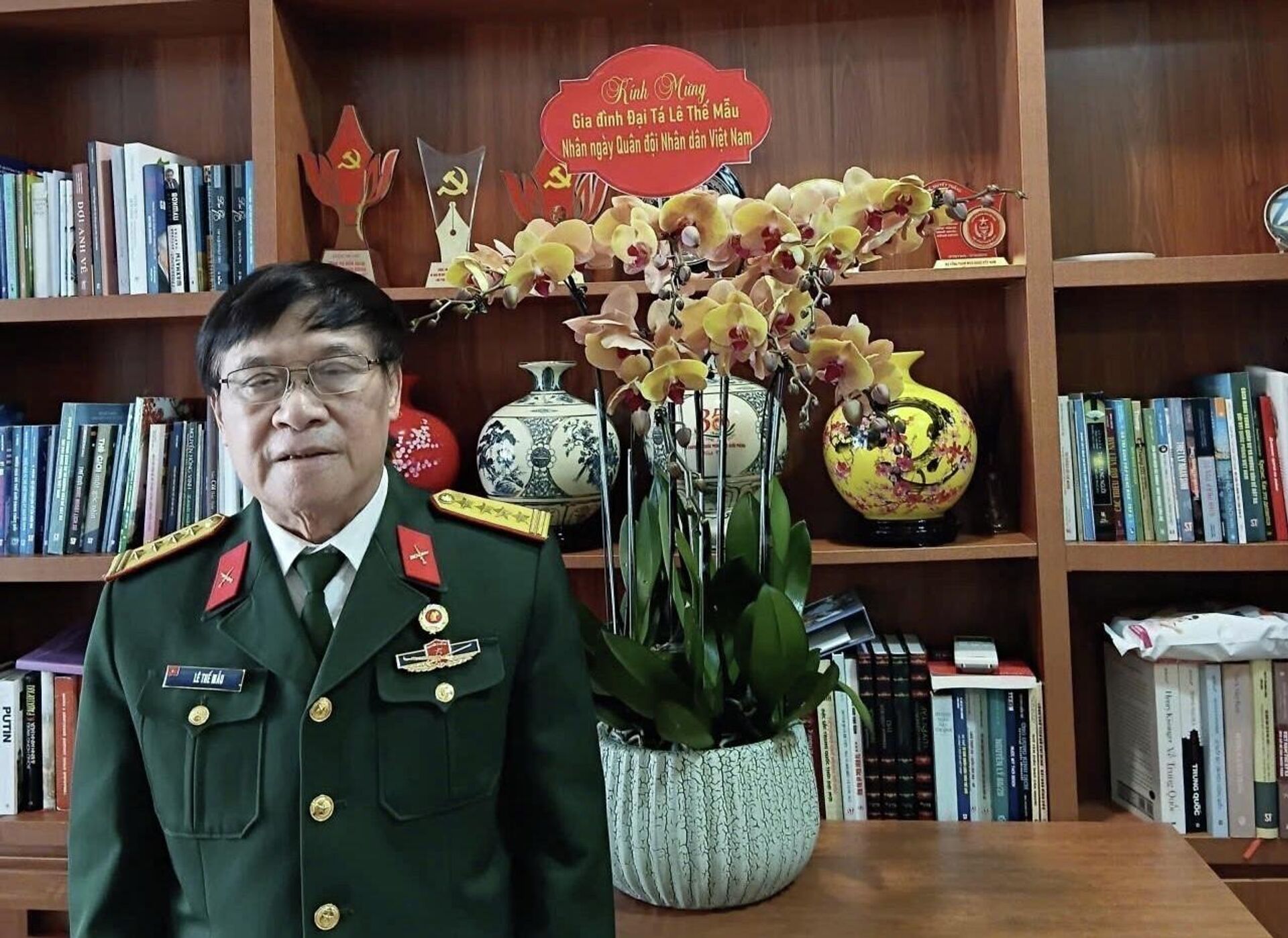 Đại tá Lê Thế Mẫu, nguyên Trưởng phòng Thông tin khoa học quân sự (Viện Chiến lược Quốc phòng, Bộ Quốc phòng), đánh giá Đại hội XIV của Đảng không chỉ là một kỳ đại hội chuyển tiếp, mà còn là cột mốc đánh dấu sự thay đổi về chất trong tư duy phát triển - Sputnik Việt Nam, 1920, 23.01.2026