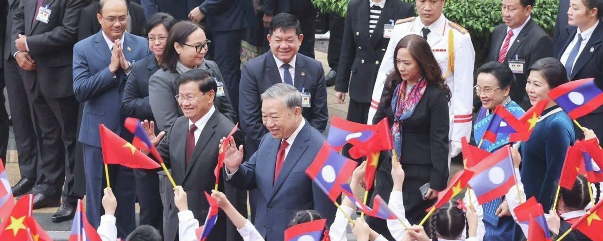 Tổng Bí thư Tô Lâm chủ trì lễ đón Tổng Bí thư, Chủ tịch nước Lào Thongloun Sisoulith thăm cấp Nhà nước tới Việt Nam - Sputnik Việt Nam, 1920, 26.01.2026