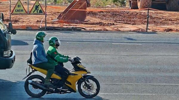 2 tên cướp trên đường tẩu thoát - Sputnik Việt Nam