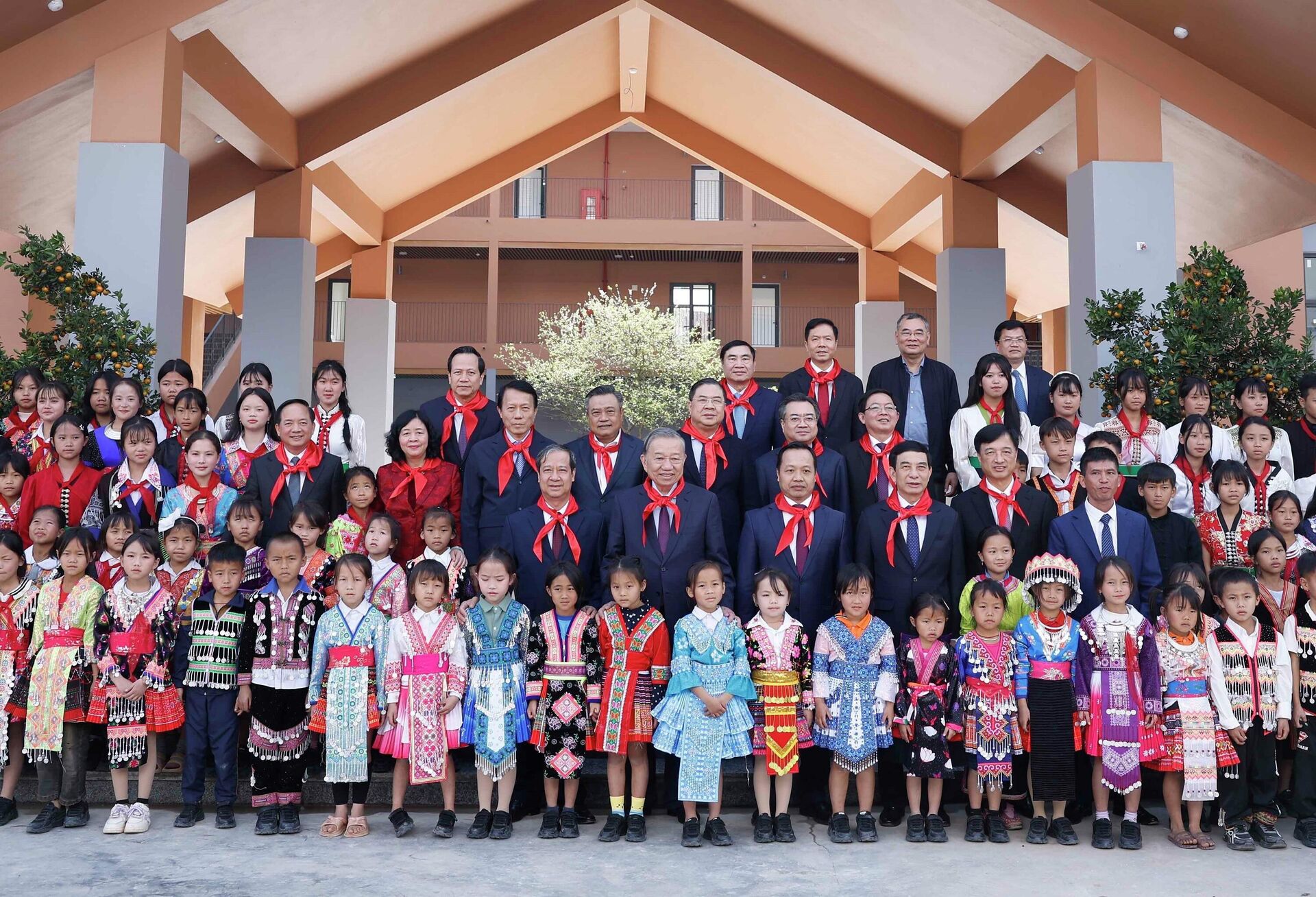Tổng Bí thư Tô Lâm dự Lễ khánh thành Trường PT Nội trú liên cấp Tiểu học và THCS Si Pa Phìn Tổng Bí thư Tô Lâm dự Lễ khánh thành Trường PT Nội trú liên cấp Tiểu học và THCS Si Pa Phìn - Sputnik Việt Nam, 1920, 31.01.2026