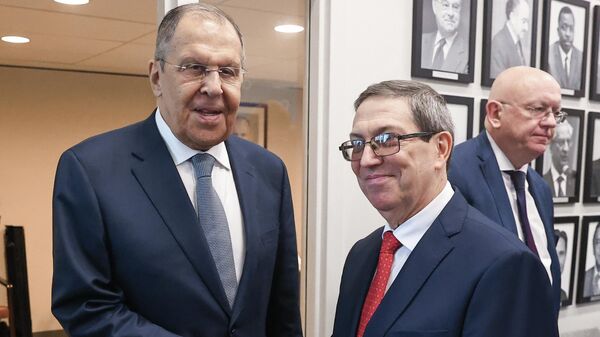 Ngoại trưởng Nga Sergey Lavrov và Ngoại trưởng Cuba Bruno Rodriguez Parrilla - Sputnik Việt Nam