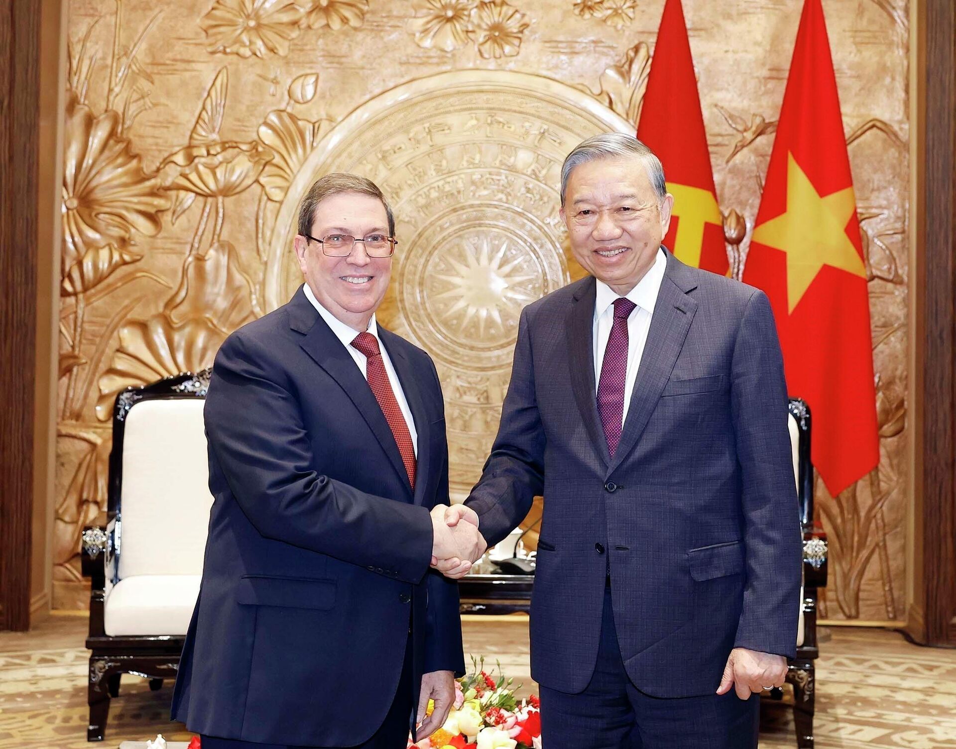 Tổng Bí thư Tô Lâm tiếp Đặc phái viên Đảng, Nhà nước Cuba, Ủy viên Bộ Chính trị, Bộ trưởng Ngoại giao Cuba  - Sputnik Việt Nam, 1920, 03.02.2026