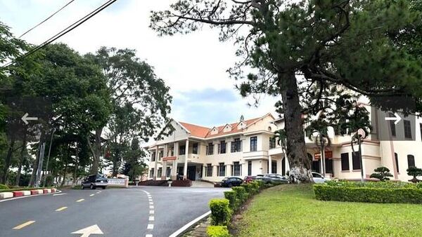 Trụ sở UBND H.Di Linh (cũ) nơi ông Học và ông Công làm việc trước khi sáp nhập - Sputnik Việt Nam