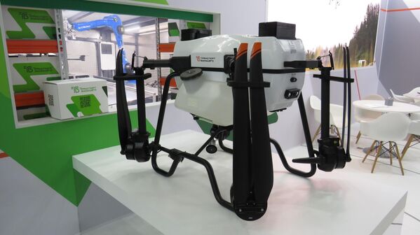 Máy bay không người lái nông nghiệp S-80 do Công ty Vận tải Tương lai (Tolyatti, tỉnh Samara, Povolzhye) sản xuất. - Sputnik Việt Nam