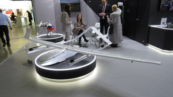 Mô hình hệ thống cất cánh và hạ cánh thẳng đứng không người lái dân dụng Legioner-E29 do Tập đoàn Kalashnikov sản xuất - Sputnik Việt Nam