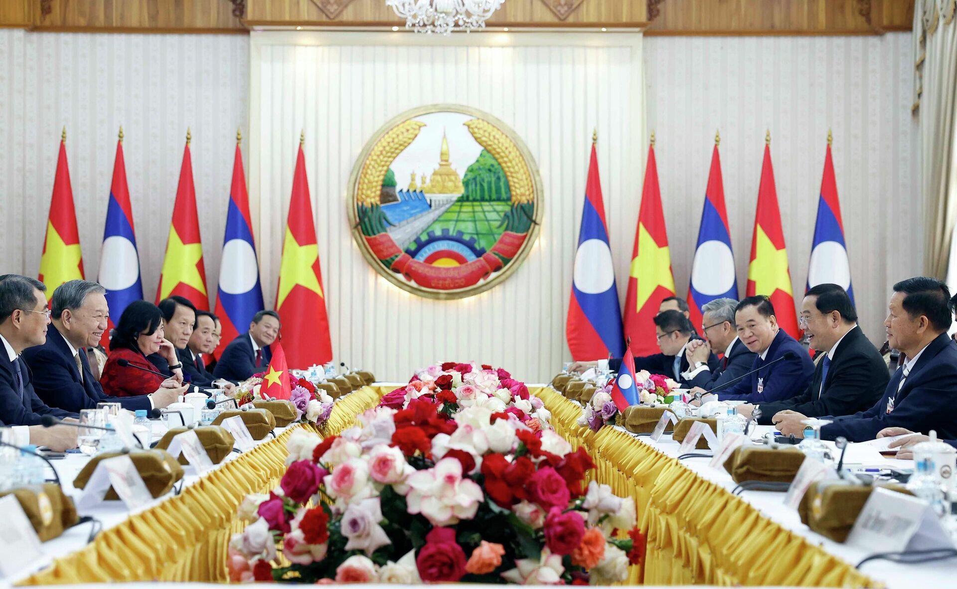 Tổng Bí thư Tô Lâm hội kiến Thủ tướng Chính phủ Lào - Sputnik Việt Nam, 1920, 08.02.2026