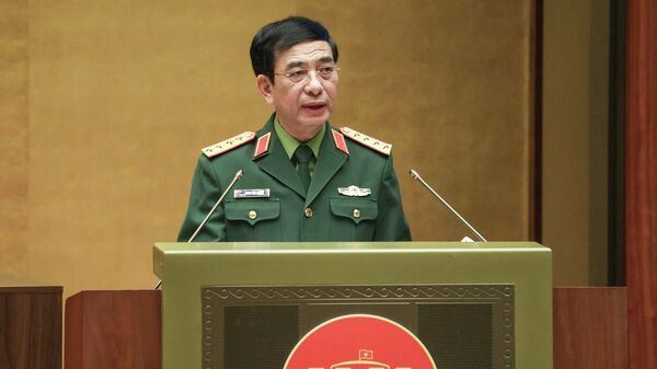 Đại tướng Phan Văn Giang báo cáo chuyên đề về tư duy, nhận thức mới về quốc phòng, bảo vệ Tổ quốc của Đại hội XIV - Sputnik Việt Nam