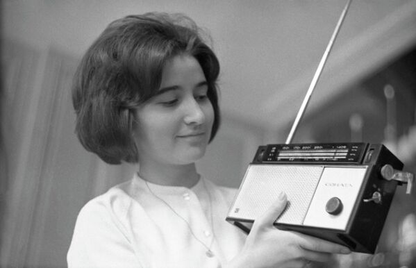 Máy thu sóng radio Sonata - Sputnik Việt Nam