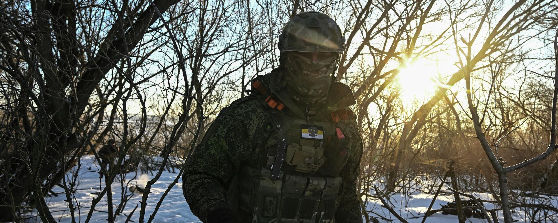 Hoạt động chiến đấu của kíp pháo thủ M-46 thuộc lực lượng đặc nhiệm Akhmat của Nga tại hướng Sumy - Sputnik Việt Nam, 1920, 02.03.2026