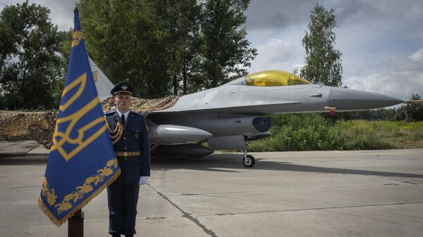 Истребители F-16 в украинской армии  - Sputnik Việt Nam
