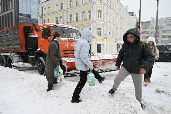 Tuyết rơi ở Moskva - Sputnik Việt Nam