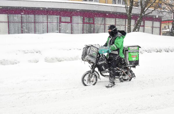 Tuyết rơi ở Moskva - Sputnik Việt Nam