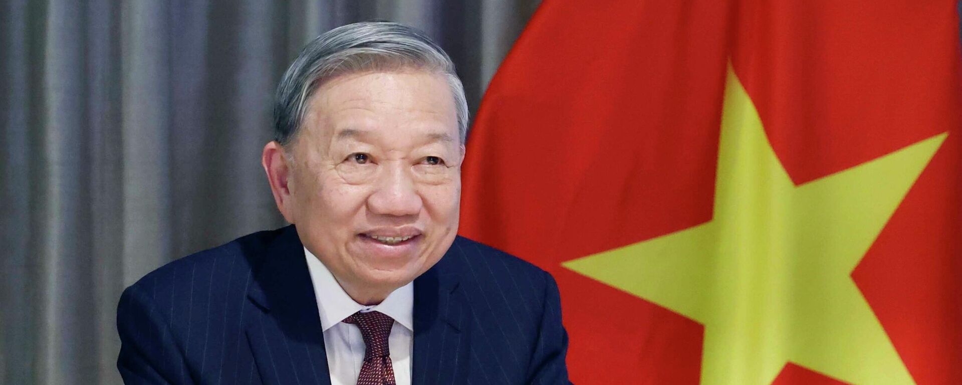 Tổng Bí thư Tô Lâm điện đàm với Cựu Thượng Nghị sỹ Patrick Leahy Tổng Bí thư Tô Lâm điện đàm với Cựu Thượng Nghị sỹ Patrick Leahy - Sputnik Việt Nam, 1920, 12.04.2026