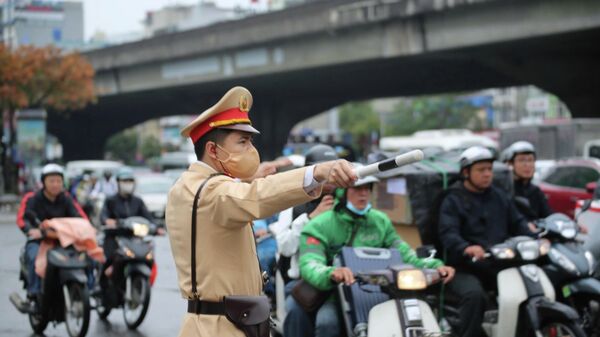 Công an Hà Nội bảo đảm TTATGT trong ngày cuối kỳ nghỉ Tết - Sputnik Việt Nam