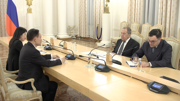 Сuộc hội đàm giữa Bộ trưởng Ngoại giao Lê Hoài Trung và Bộ trưởng Ngoại giao Sergey Lavrov - Sputnik Việt Nam