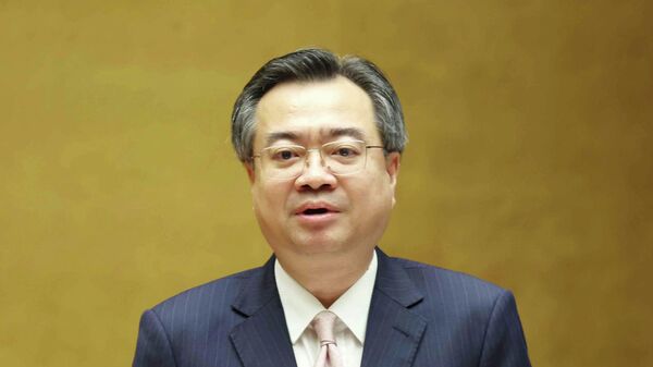 Đồng chí Nguyễn Thanh Nghị, Uỷ viên Bộ Chính trị, Bí thư Trung ương Đảng, Trưởng Ban Chính sách, Chiến lược Trung ương quán triệt nội dung trọng tâm của Nghị quyết số 79-NQ/TW về phát triển kinh tế Nhà nước - Sputnik Việt Nam